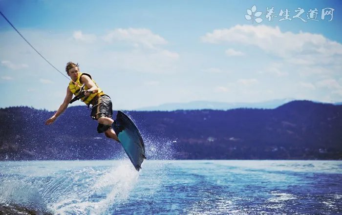 矫正腿型的骨盆操