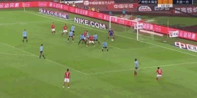 连广之战：冯潇霆持球就遭嘘声，不被大连球迷所待见的原因是什么？