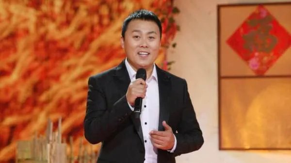 刘大成星光大道走红后，在北京买千万豪宅，他的真实身份是什么？