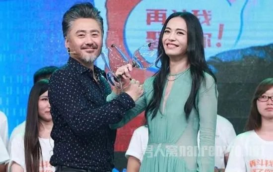 吴秀波为什么讨厌姚晨 吴秀波哥哥和关之琳什么关系