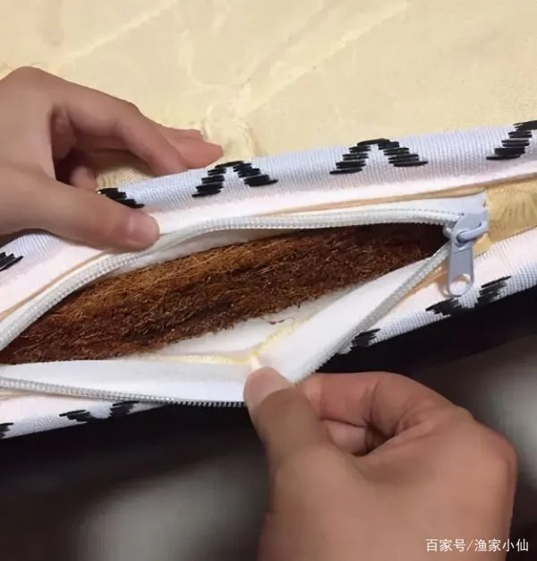 硬棕垫的胶水有毒么