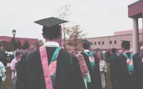 本科毕业生自传