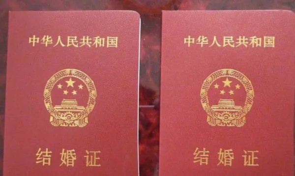 向佐郭碧婷婚期确定，你觉得男女最好的结婚年龄是什么？