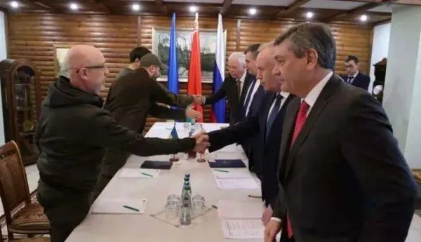 俄外长：美英等国在阻挠俄乌谈判！美英等国到底有何目的？