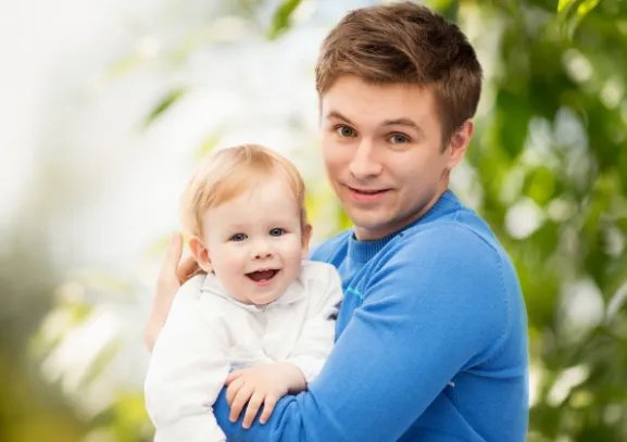 韩国生育率连续两年全球最低，为何现在的年轻人都不太愿意生养孩子？