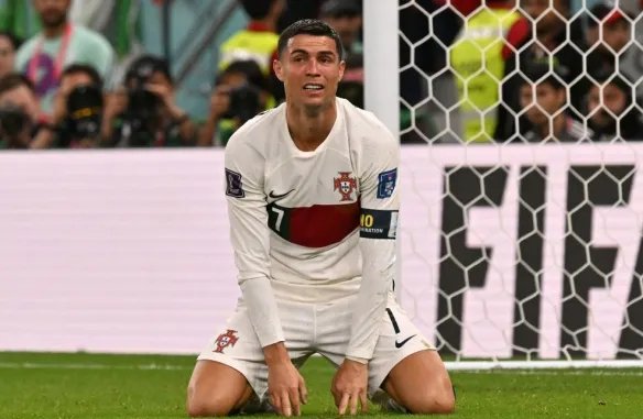 梦碎世界杯！C罗赛后痛哭 女友发文指责葡萄牙主教练