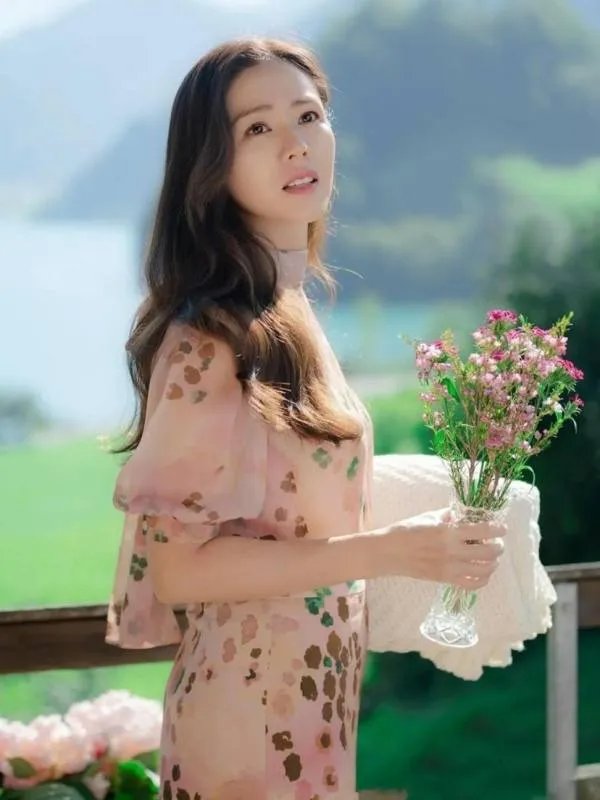 关于玄彬发表获奖感言时感谢孙艺珍一事，你有何看法？