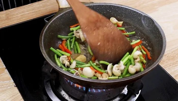 墨鱼怎么炒 墨鱼炒什么好吃