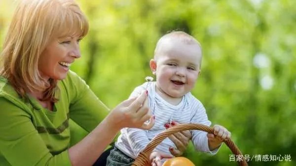 67岁产妇生子,是老人的欣喜,还是子女的悲哀?