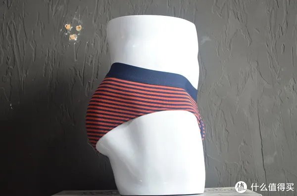 30-100元男士内裤系列测评 篇四：三角内裤测评 舒雅、优衣库、DA、蕉内、螃蟹秘密5款