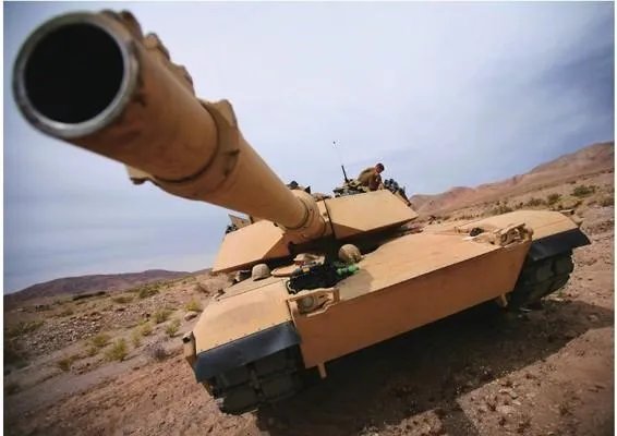 坦克是哪个国家发明的？