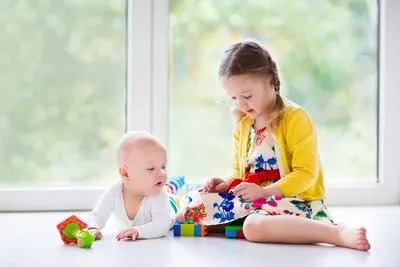 小孩低烧怎么办 为什么小孩会低烧