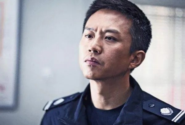 影视名星邓超他的父亲是哪里人？