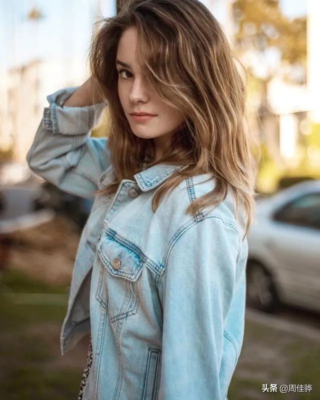 15岁的网球少女麦基瑞恩为何会迅速在美国蹿红呢？