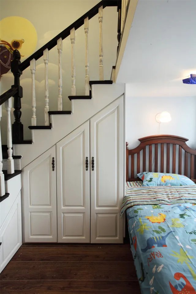 嫂子家的复式楼我一点也不羡慕，但是楼梯真的让我嫉妒