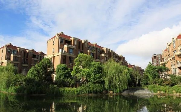 30万的房子过户费多少