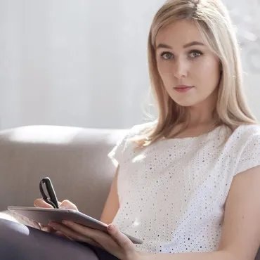 造型十分奇特 却称之为最舒适的手机手写笔