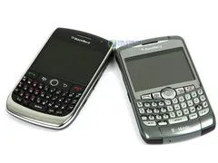 轻巧机身320万AF高分屏幕 黑莓8900试用