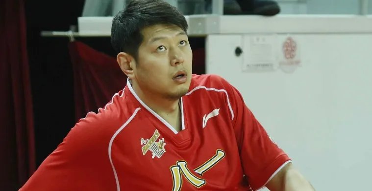 莫科现任妻子有多孝顺？