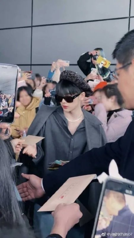 快乐大本营把周震南的镜头删除，是为了什么？