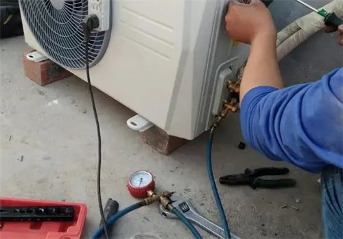 空调加氟一般加多少