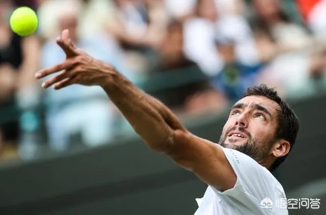 温网第一周过去了，费德勒卫冕有哪些优势和劣势？