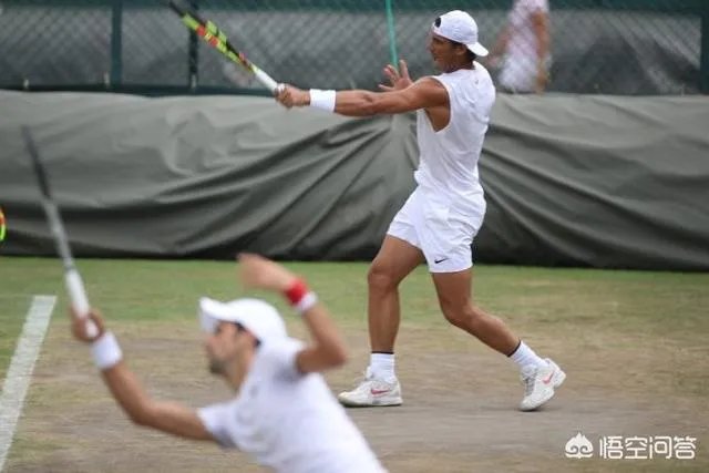 温网第一周过去了，费德勒卫冕有哪些优势和劣势？