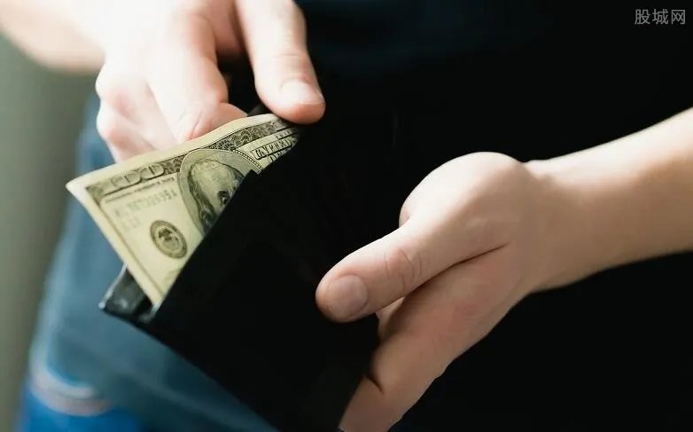 2018年暖薪贷上征信吗 暖薪贷逾期有什么后果？