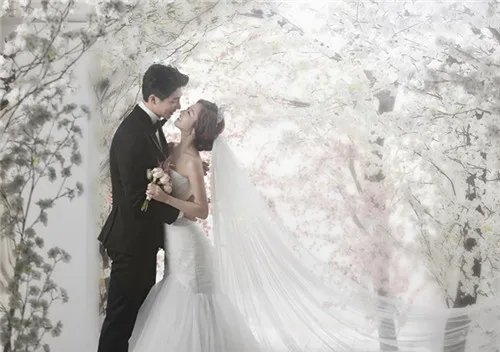 南昌婚纱摄影价格一览表 南昌哪里拍婚纱好