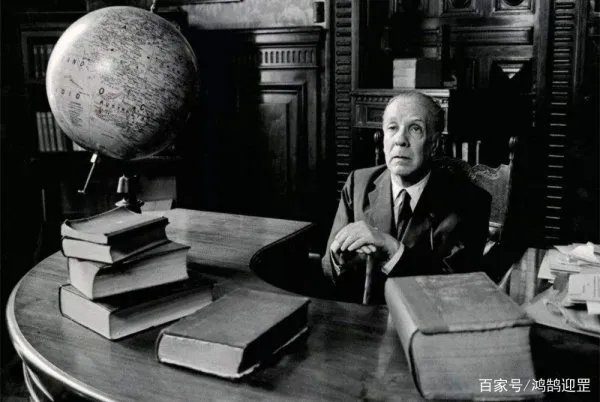 博尔赫斯的诗歌和小说比起来，哪个写的更好？