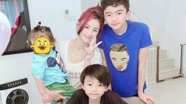 张柏芝被索赔巨额资金，谢霆锋会不会出手帮她渡过难关？