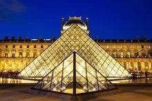 关于巴黎罗浮宫的历史和详细资料？