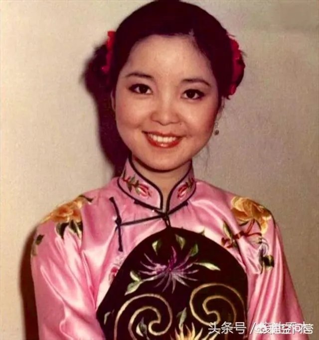 模仿邓丽君唱歌，你觉得模仿得最像的歌手是谁，为什么？