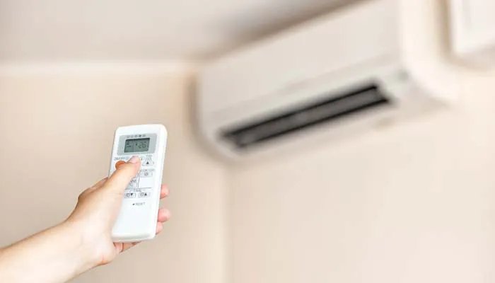 空调出风口滴水怎么回事