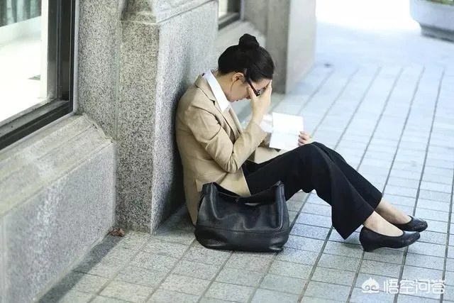 如何看待宁波女子深夜没回复公司微信，被开除的事件？