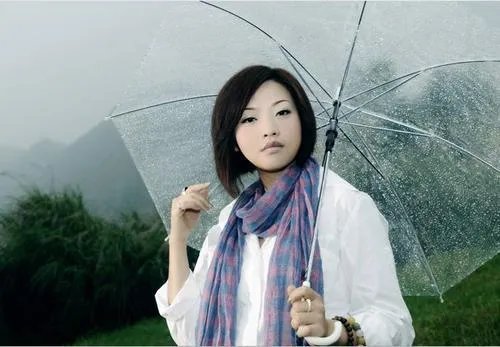 陈瑞的歌传唱度很高，为什么在电视上几乎看不见她？