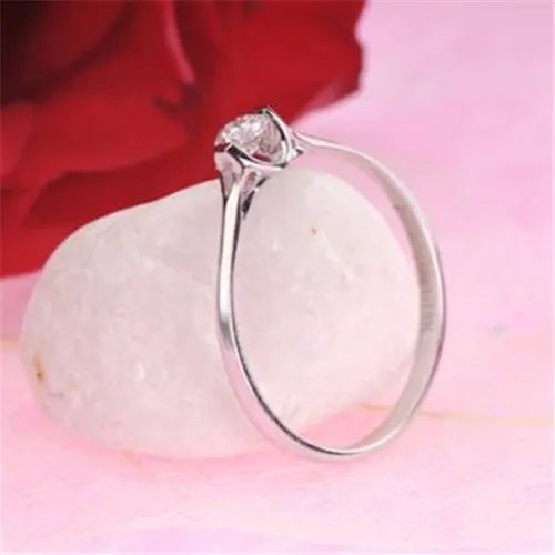 白金钻戒一般多少钱  白金钻戒哪个牌子更好