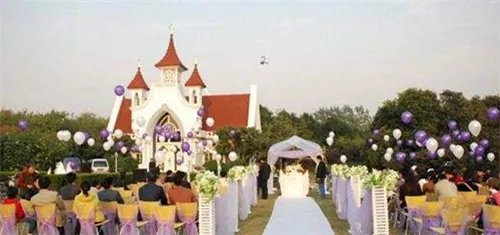 南京户外婚礼场地推荐 户外婚礼现场布置要点