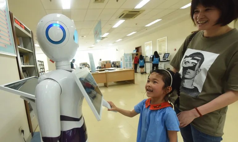 图书馆里两个机器人吵架，难道他们也有了智慧（机器人智慧）