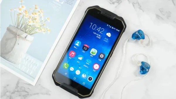 目前手机排名前十位的是哪些？