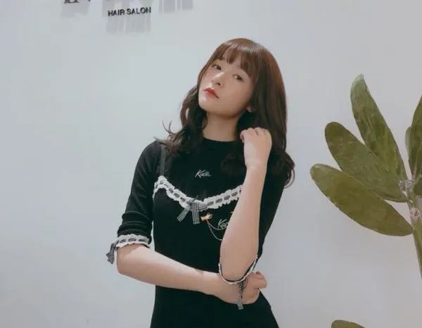 经常身穿汉服又到处宣传汉服文化的徐娇，为什么被传常遭汉服圈排挤？