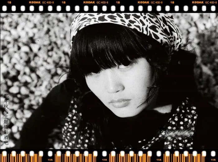 裸足天使的同名小说