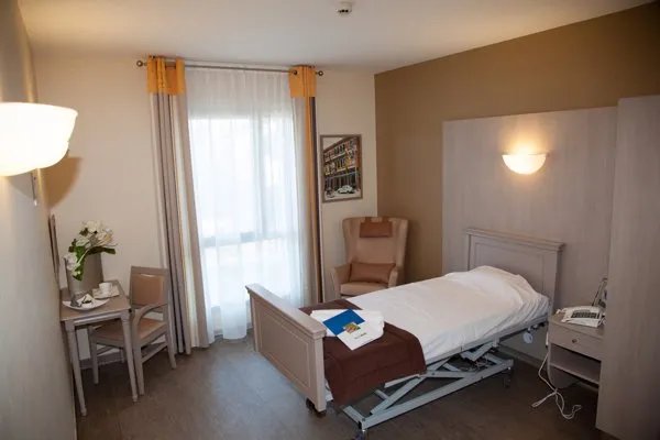 房间里湿度大,怎样才能有效除湿