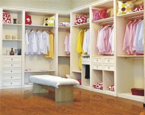 衣帽间整体衣柜效果图   如何把衣帽间设计得美观又实用