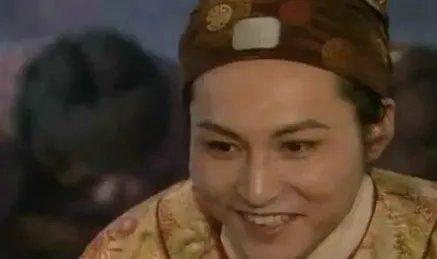 王熙凤和贾蓉之间有暧昧一事，是如何不攻自破的？