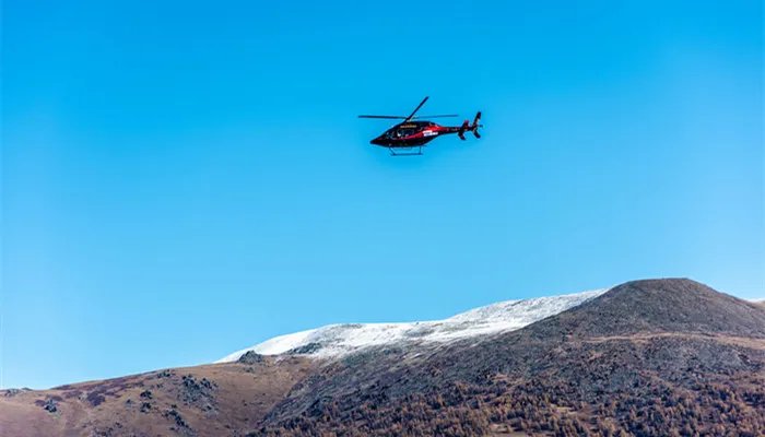 直升机有两个螺旋桨原因 直升机为什么会有两个螺旋桨