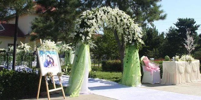 婚礼门有几种类型 怎样布置婚礼门更甜美