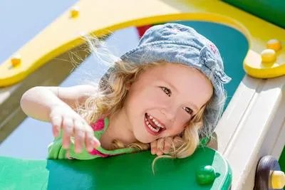 小孩低烧怎么办 为什么小孩会低烧