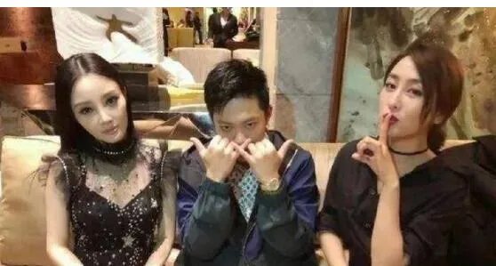 你知道李小璐的闺蜜团中还有个姜妍吗？