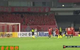 亚冠上港2-2浦和红宝石，日本的第一个进球是颜骏凌的锅还是犯规？哈桑执法公平吗？